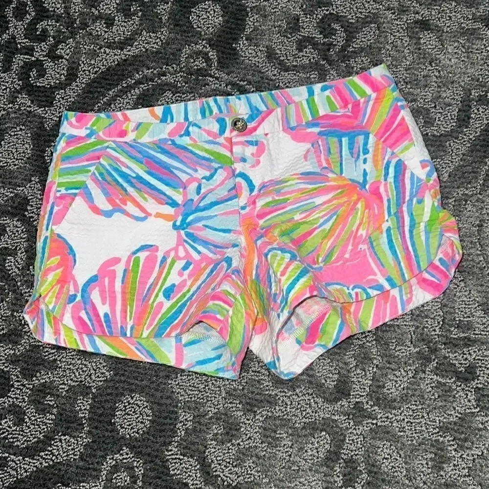 •Lilly Pulitzer• - Picture 4 of 5